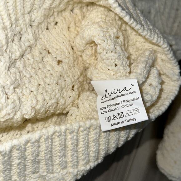 Elvira collections cream knit sweater with jeweled buttons size medium - Picture 6 of 8